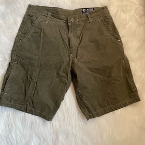 Kuhl Mens Shorts Flat Front Chino Side Zipper Pockets Casual Wear Green Size 34